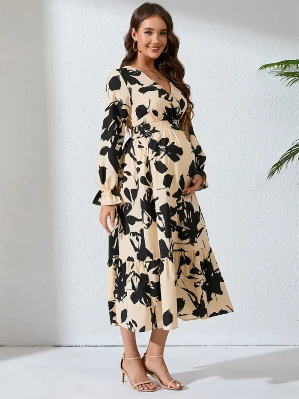 Lahori Mandi Mom & Me Maternity Dresses – Stylish, Comfortable & Breathable for Pregnancy – Pakistani Designer Outfits